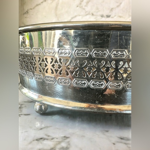 Vintage Ornate silver-plated chafing dish or casserole holder - Picture 3 of 4